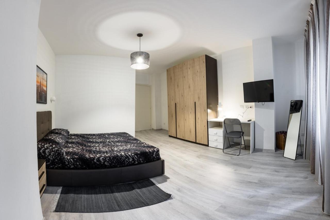 B&B Dal Moro ซอนดริโอ ภายนอก รูปภาพ