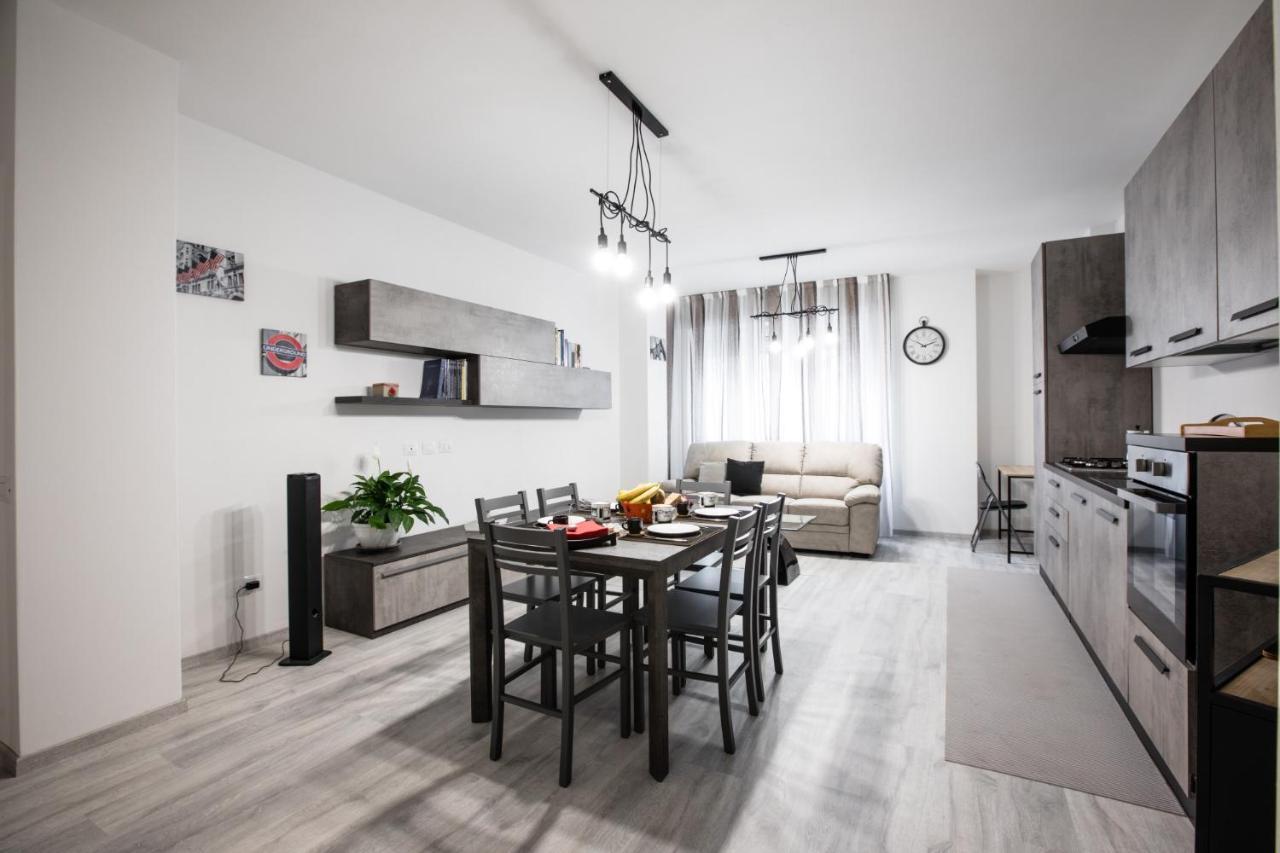 B&B Dal Moro ซอนดริโอ ภายนอก รูปภาพ